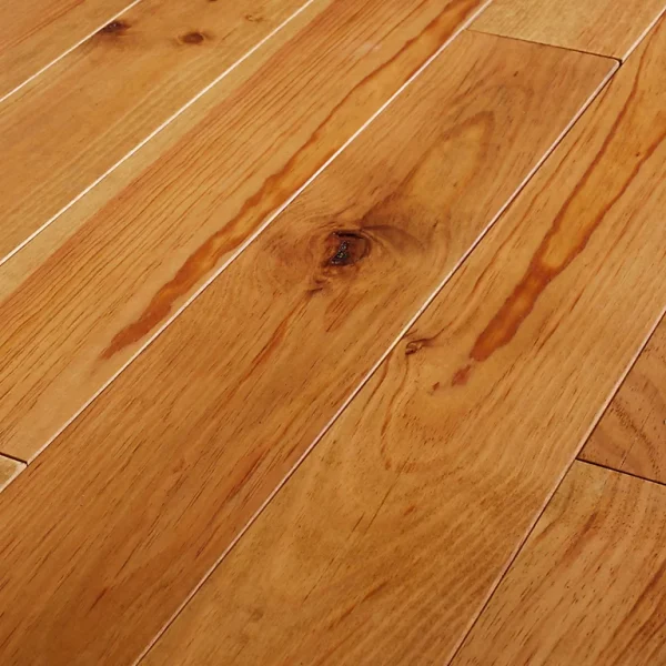 Les achats en ligne Castorama Parquet Massif à Coller En Pin GoodHome Granna Finition Vernis Satiné Coloris Naturel L.12 X ép.2 Cm 1